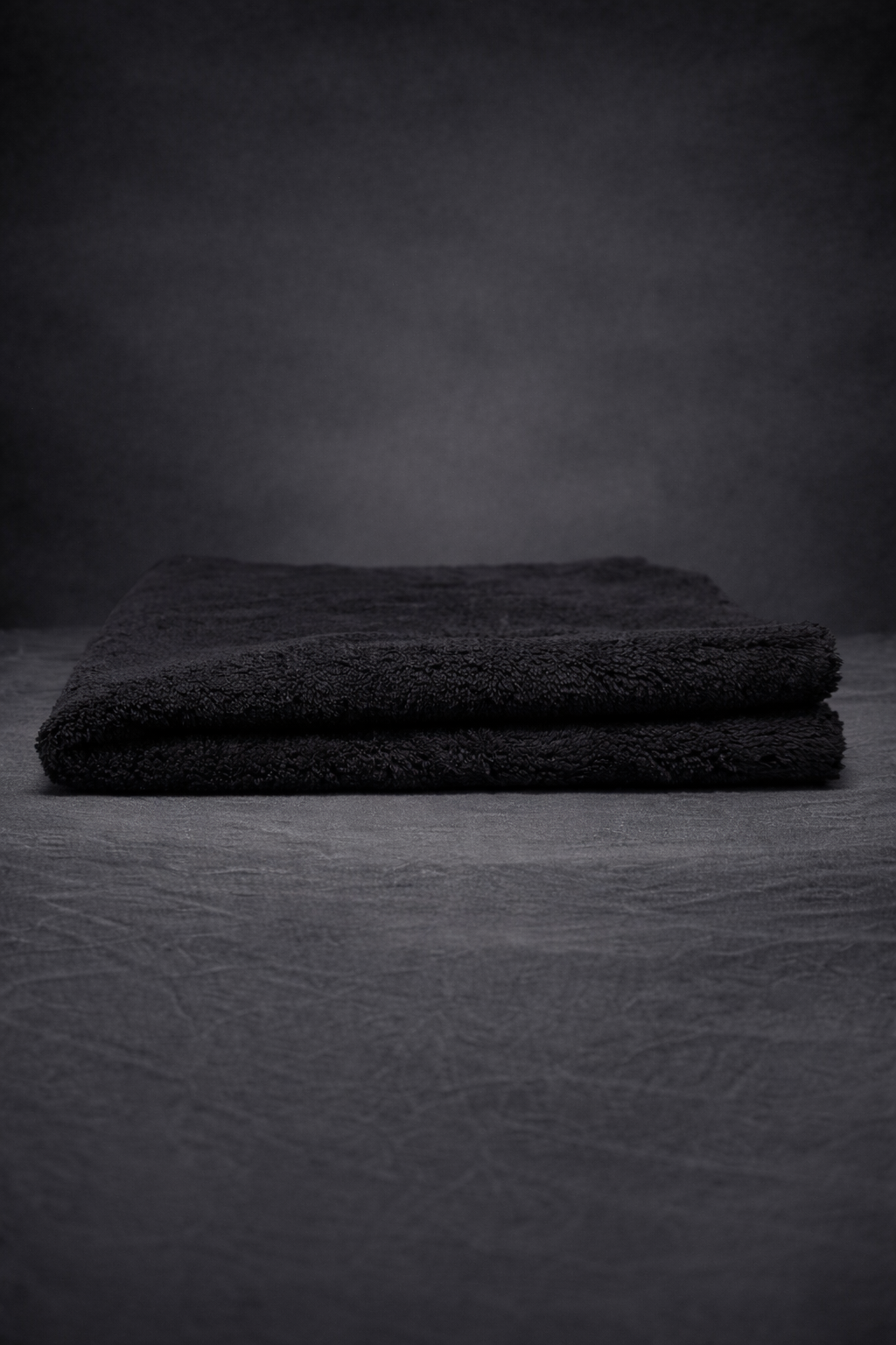 Agent Detail – Black Microfiber Towels (16” x 16”, 500 GSM)